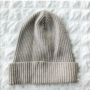 Aritzia Beanie